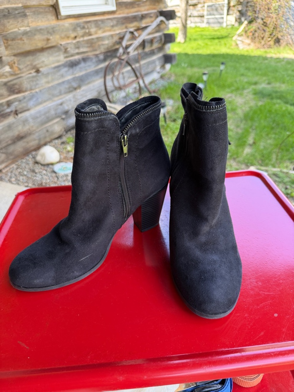 Mojo Moxy Black Suede Ankle Booties with Block Heel Brand new w/o tags